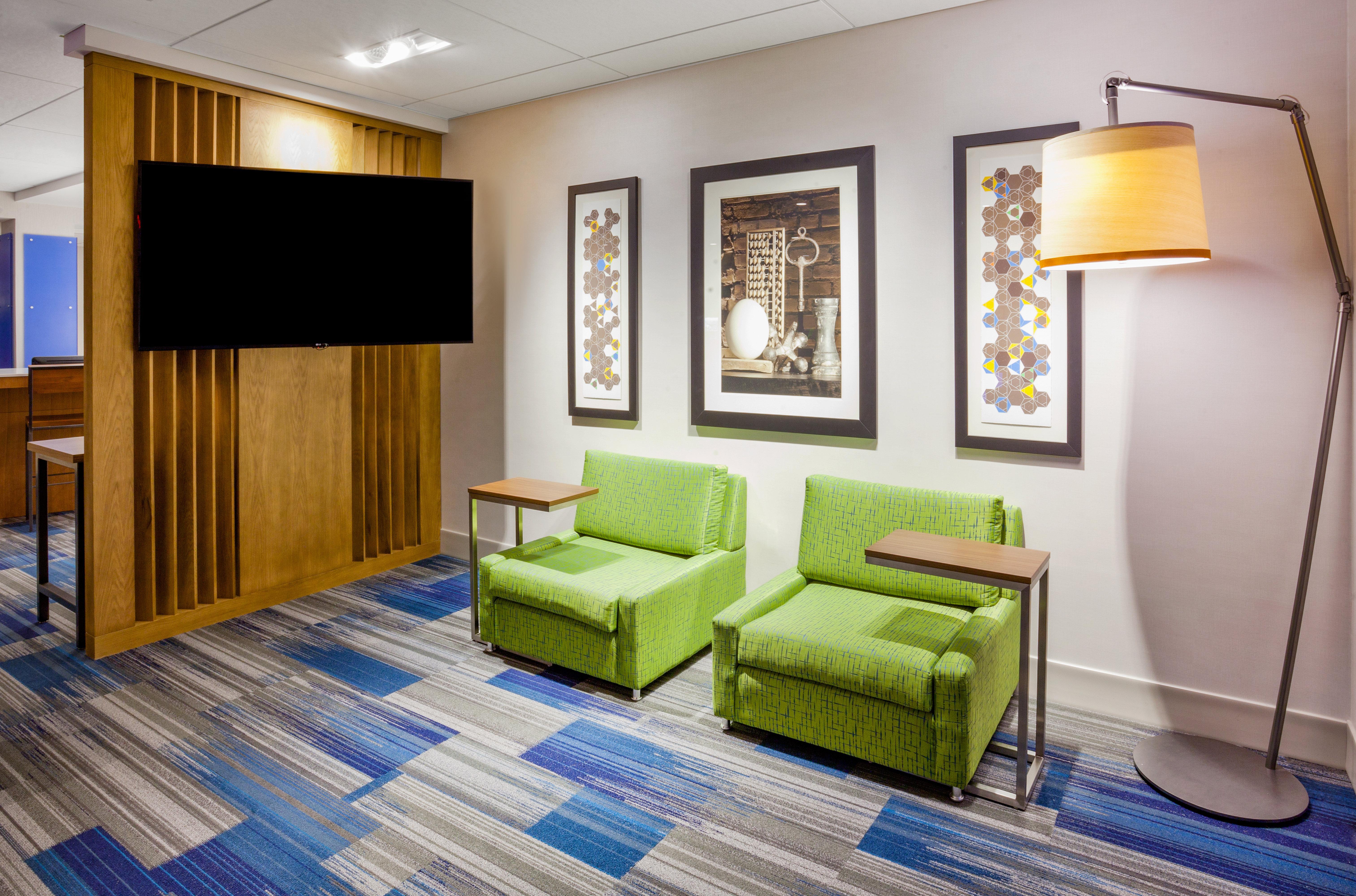 Holiday Inn Express And Suites Des Moines Downtown By Ihg Exterior foto