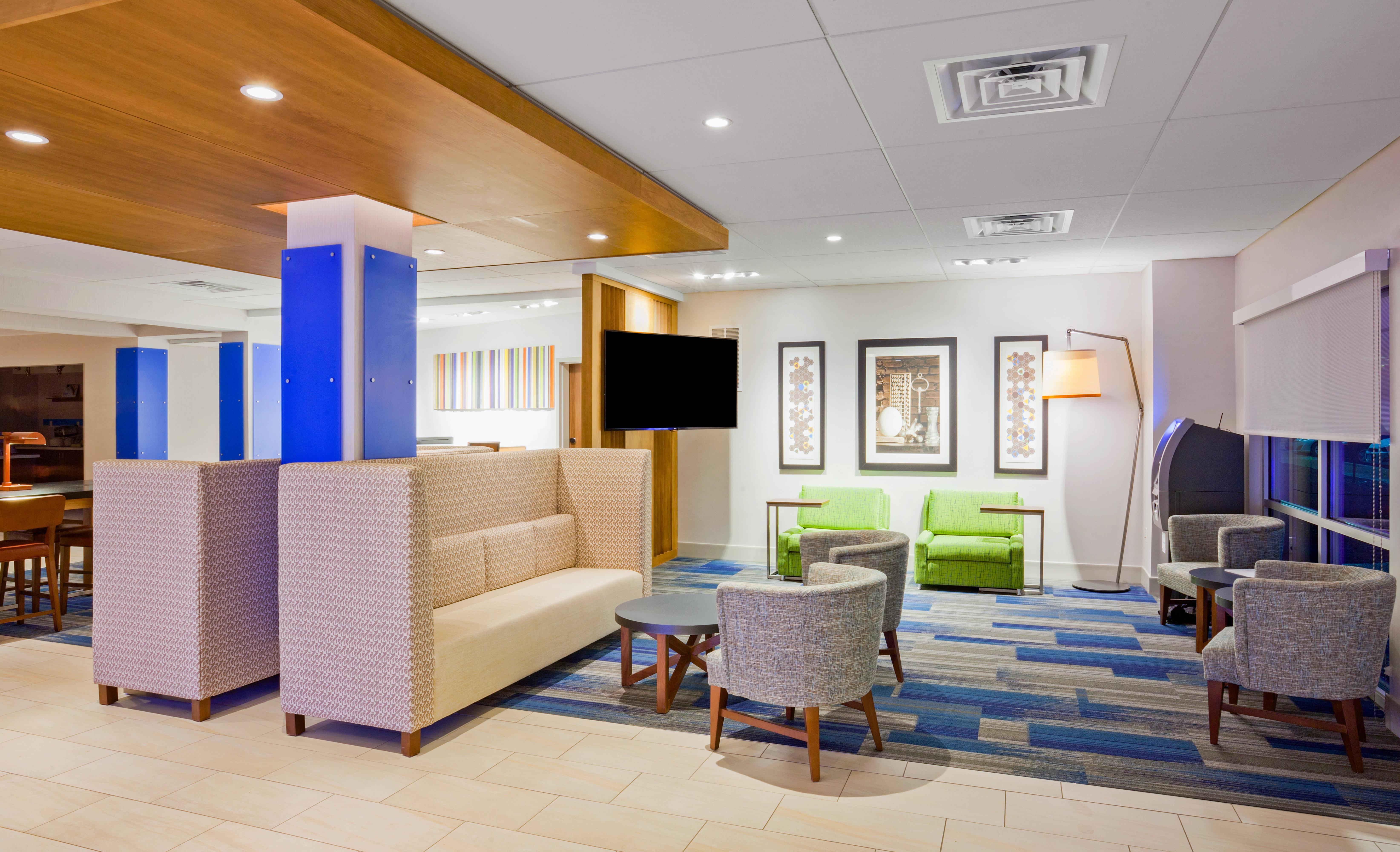 Holiday Inn Express And Suites Des Moines Downtown By Ihg Exterior foto