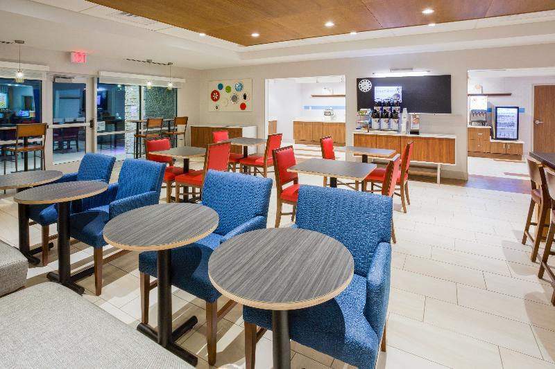 Holiday Inn Express And Suites Des Moines Downtown By Ihg Exterior foto